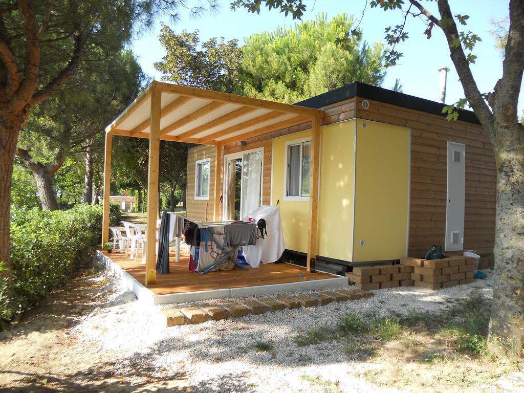 Camping Paradiso เปซาโร ห้อง รูปภาพ